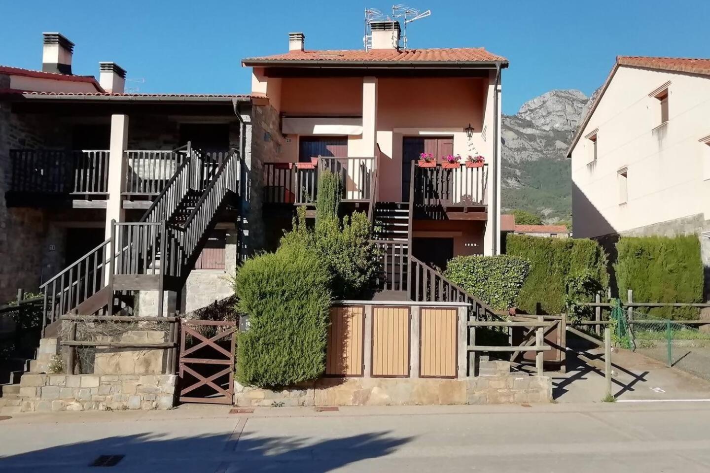 Duplex La Valle Ordesaainsa Laspuña Exterior foto